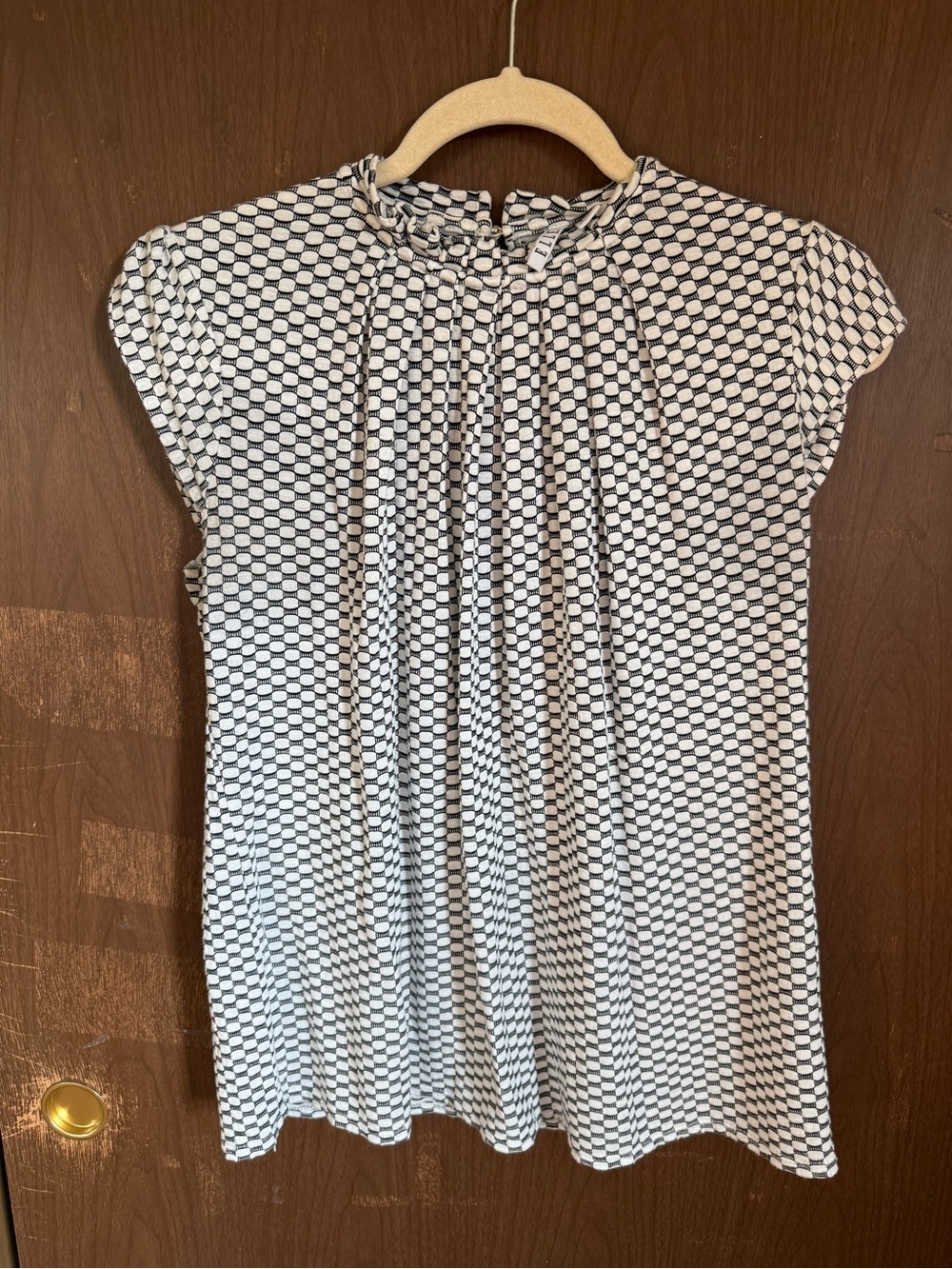 Elle Black and White Geometric Cap-Sleeve Top